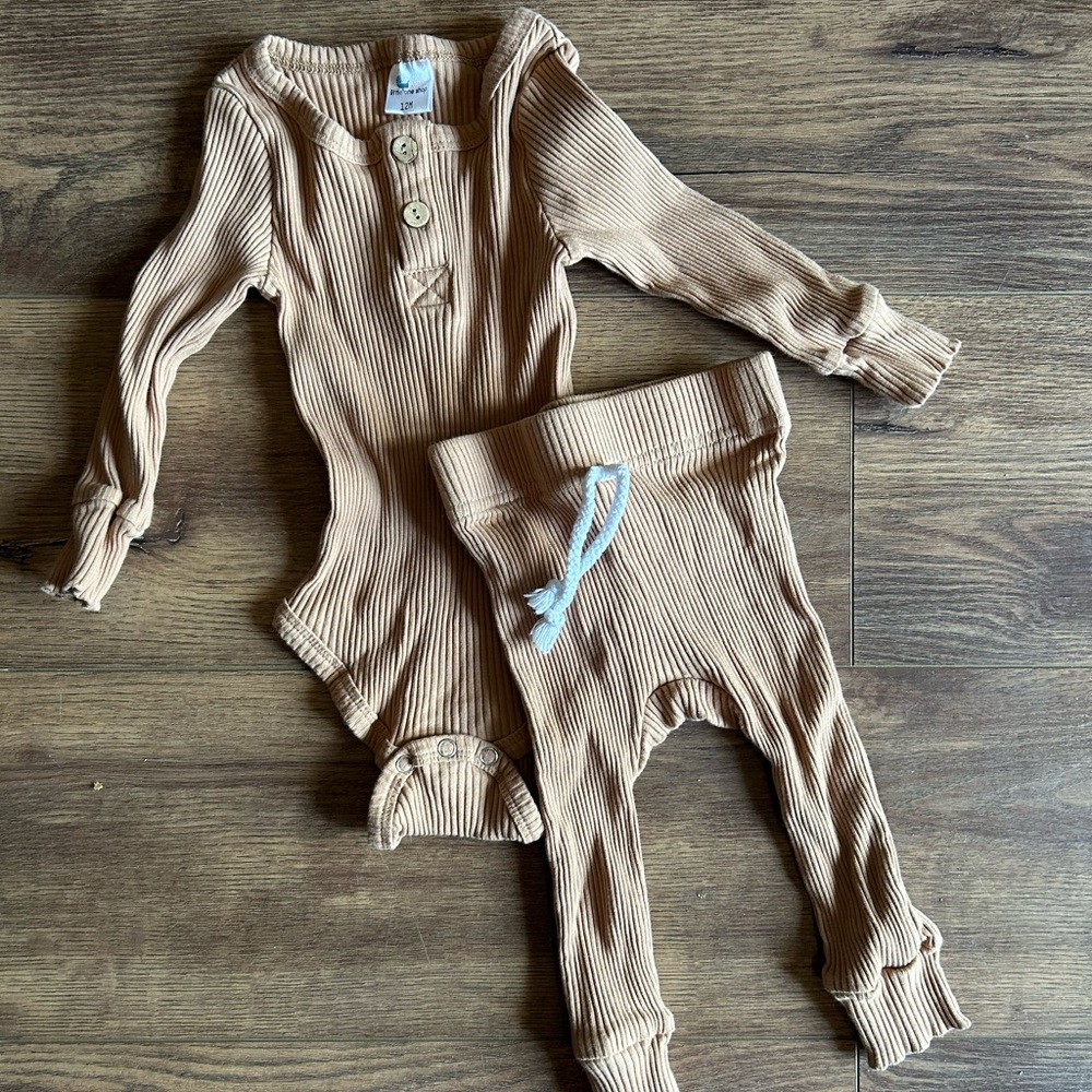 Little One Shop tan rib set